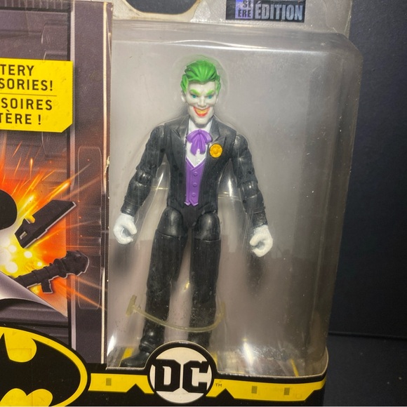 Spin Master DC Comics  4” The Caped Crusader The Jokes Figure Batman - Picture 3 of 4